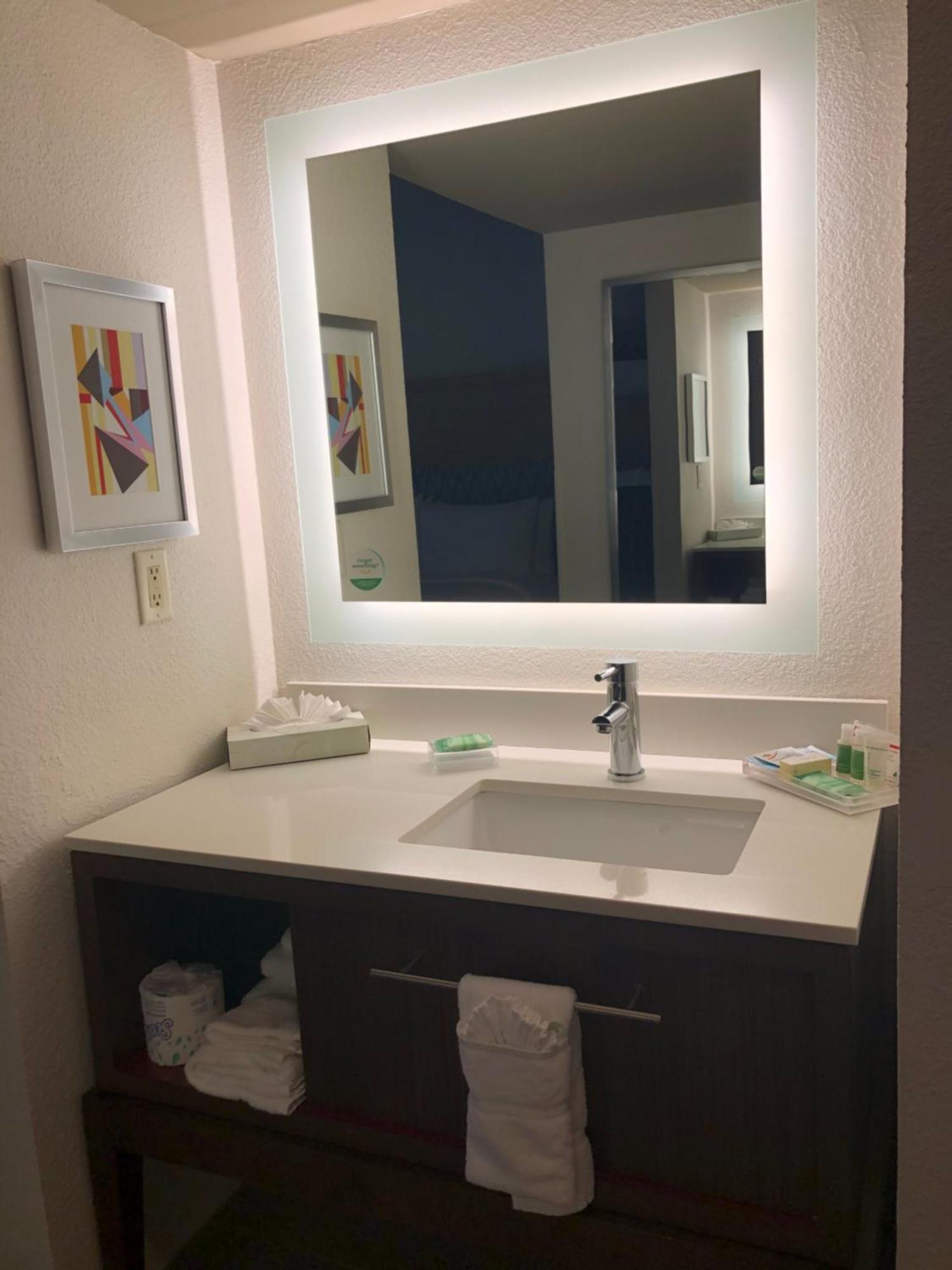 Holiday Inn Atlanta/Roswell By Ihg Екстериор снимка