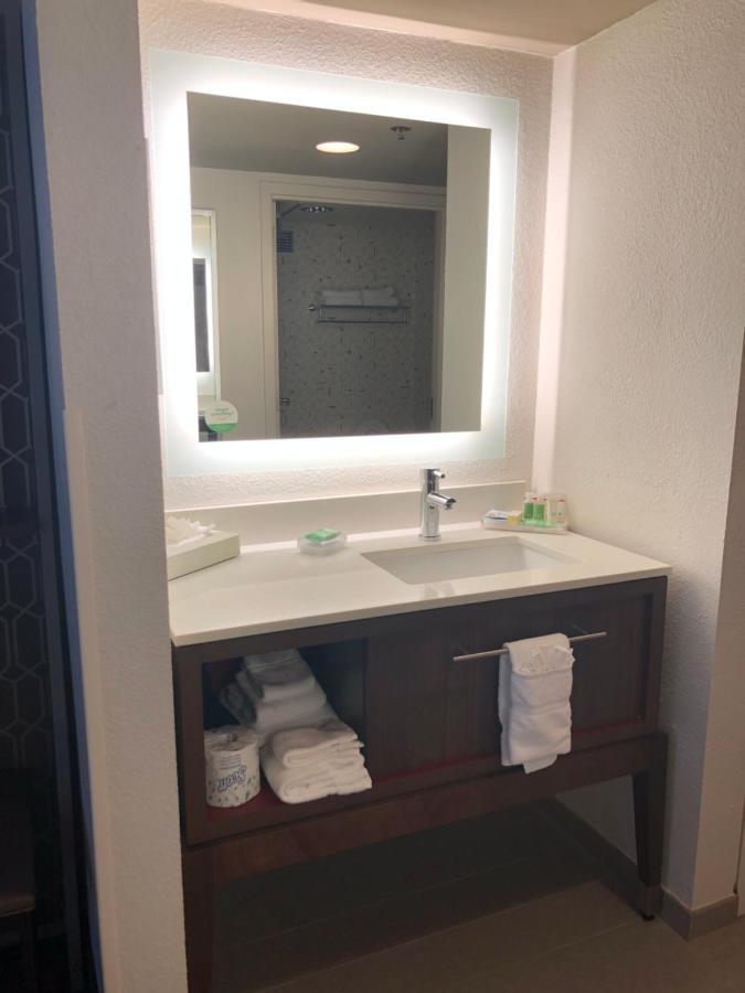 Holiday Inn Atlanta/Roswell By Ihg Екстериор снимка